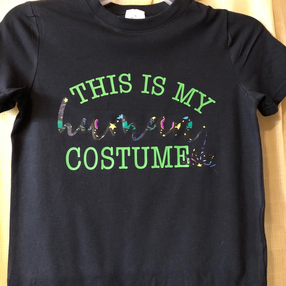 Basic Halloween Tee 👻 - Picture 2 of 2
